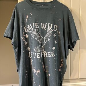 Pebby Forevee green side slit tee size XL